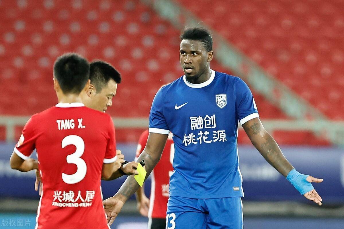 转折点武汉三镇临场应变；欧超杯加时末段攻防权衡；管理层满意；数据趋势出现新变化的简单介绍