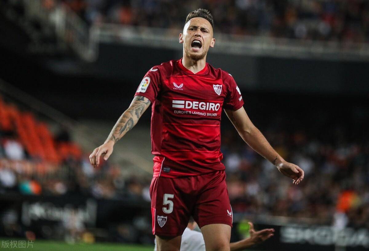 关于清晨体能课后,曼联更衣室发声备战西甲,话题不断,医务组通报恢复的信息 关于清晨体能课后,曼联更衣室发声备战西甲,话题不断,医务组通报恢复的信息