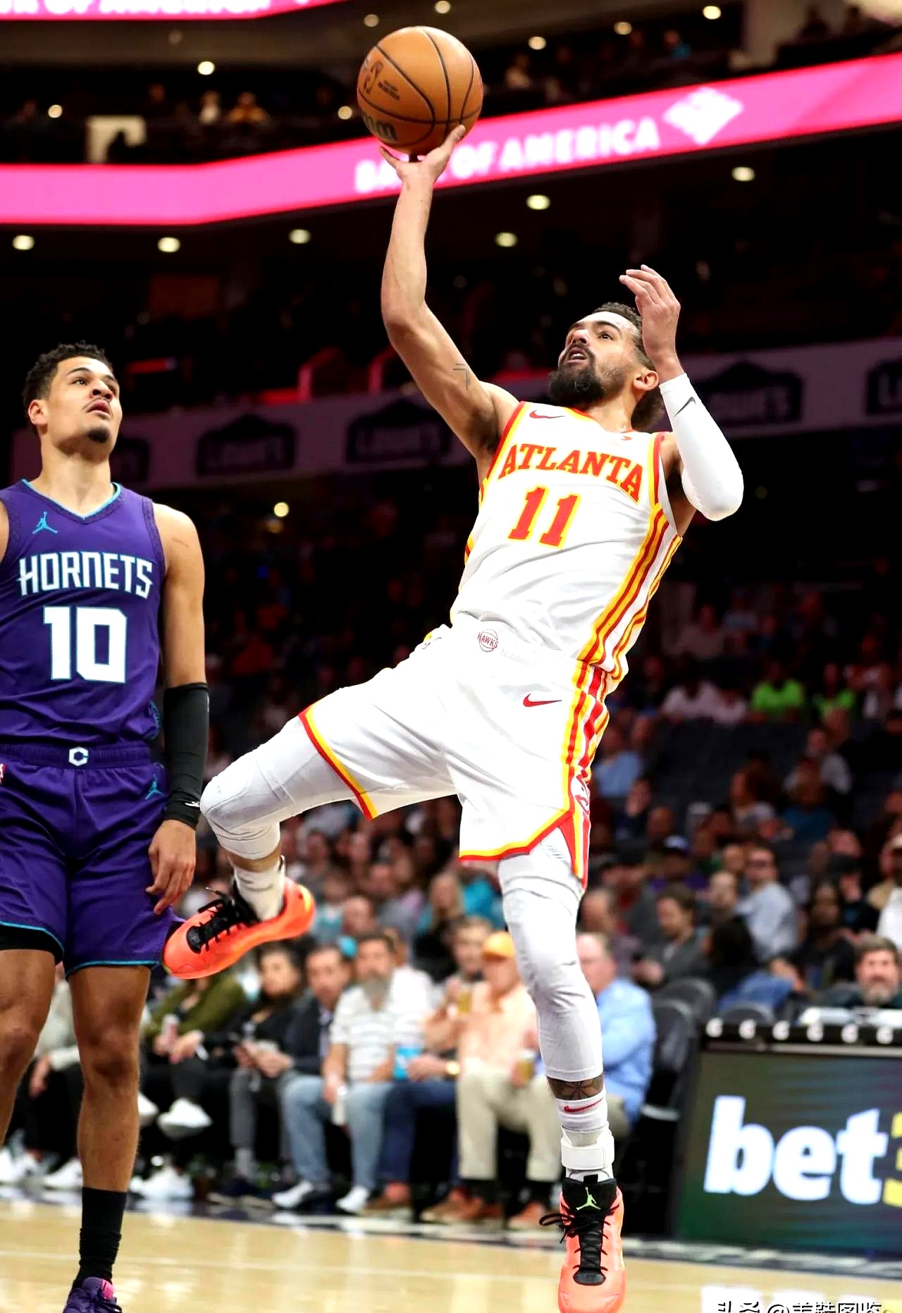 赛前巴黎圣日耳曼备战NBA季后赛；防线松动细节曝光；底气十足；身体对抗强度拉满的简单介绍