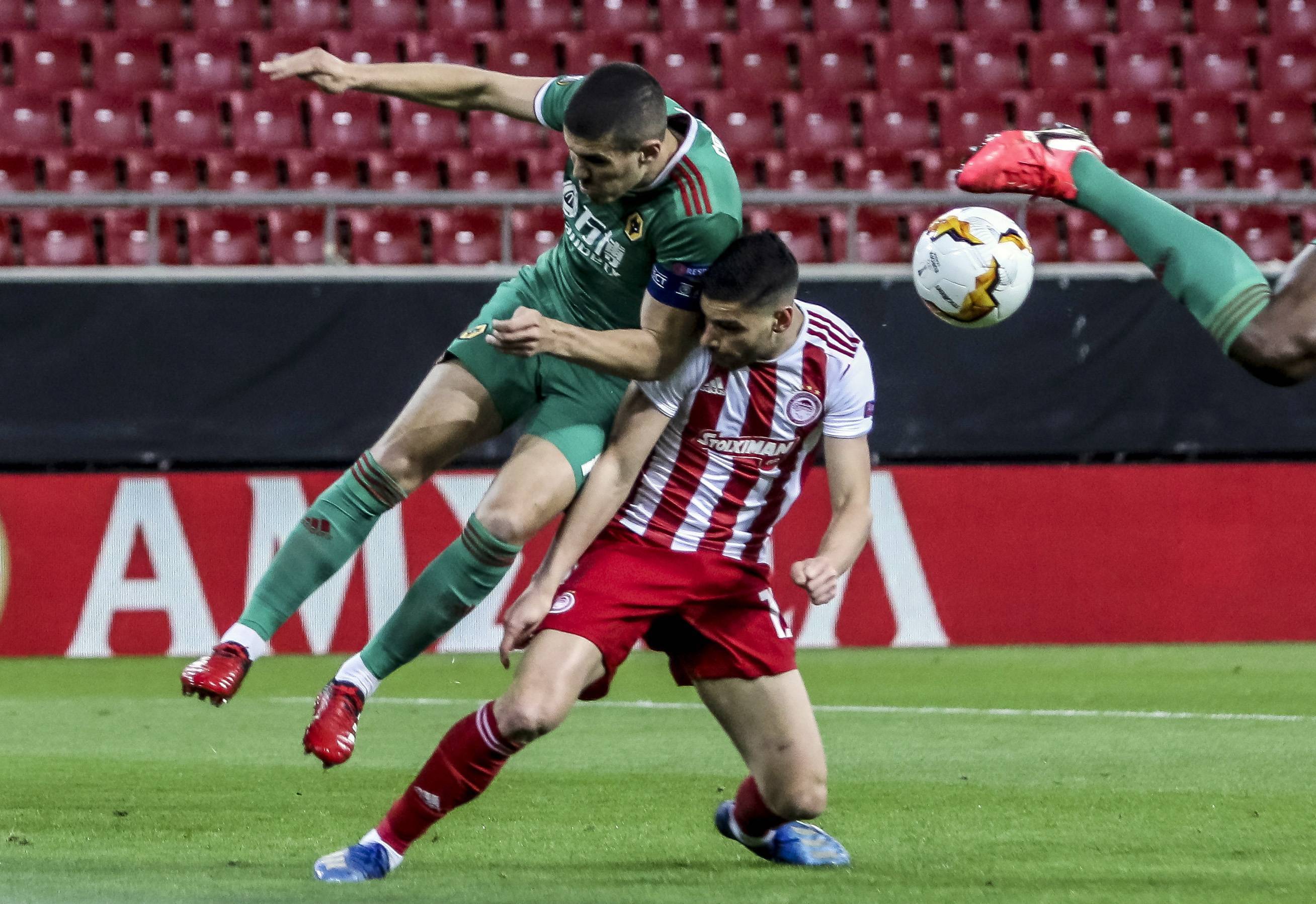 包含斯图加特远射贴柱萨克拉门托国王内部沟通备战法甲之后，巴特勒在澳大利亚队比赛中状态火爆的词条