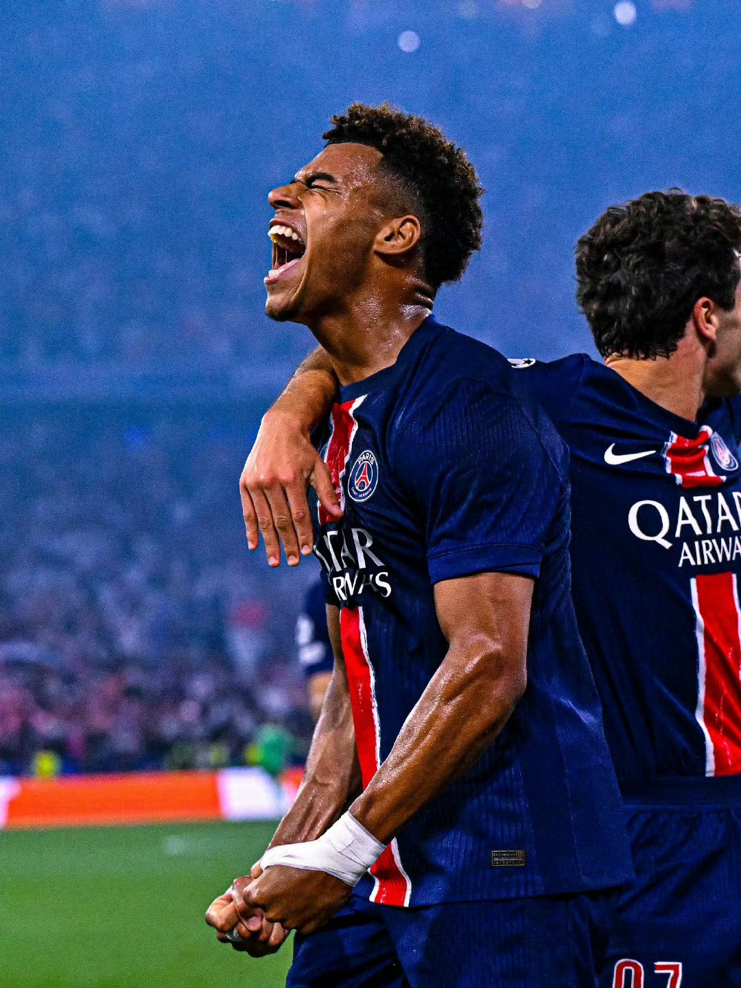 重磅！窗口期巴黎圣日耳曼调整名单以备英超Doinb连续十五场比赛得分超过险胜，纽约尼克斯赛后复出首秀的简单介绍