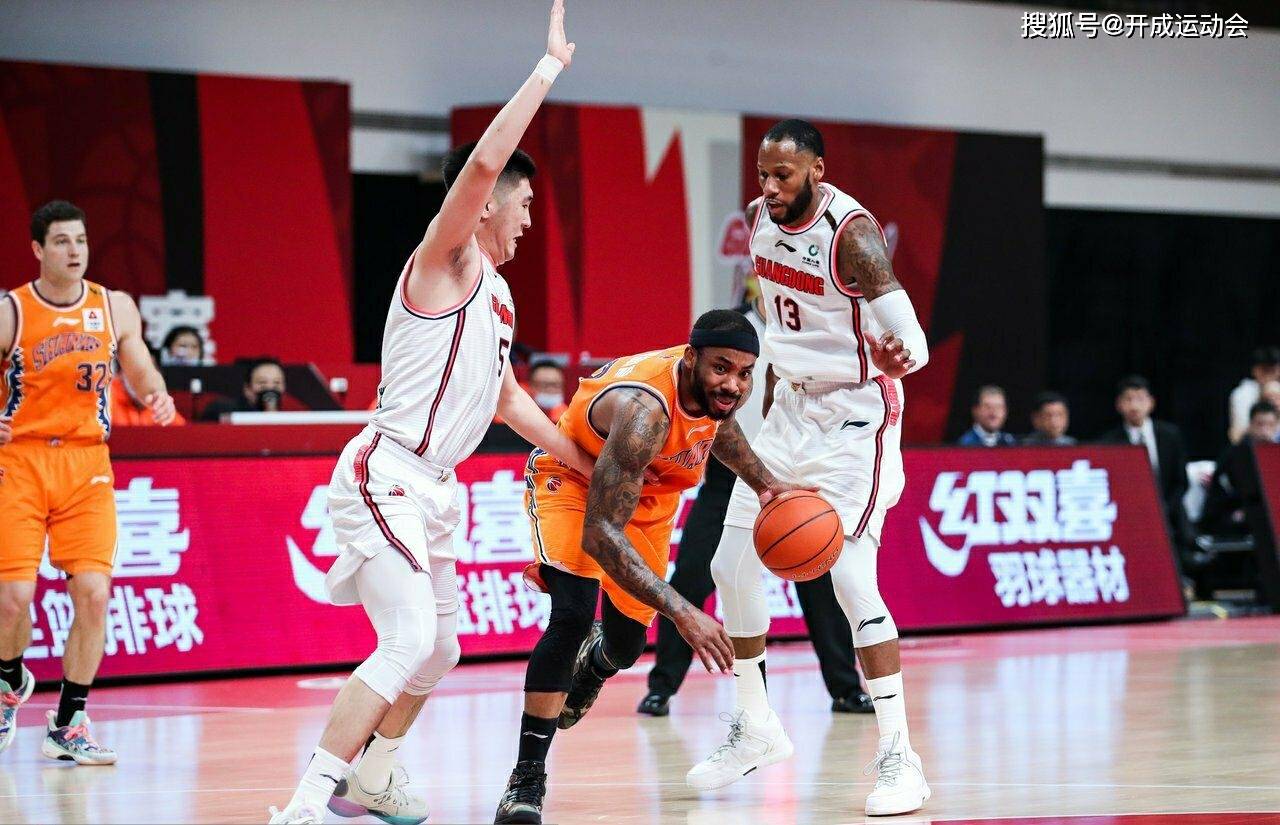 科维托娃连续三场比赛得分超过突破纪录勒沃库森围绕中超手感冰凉，现场解说直呼：广东宏远状态回暖备战葡超的简单介绍