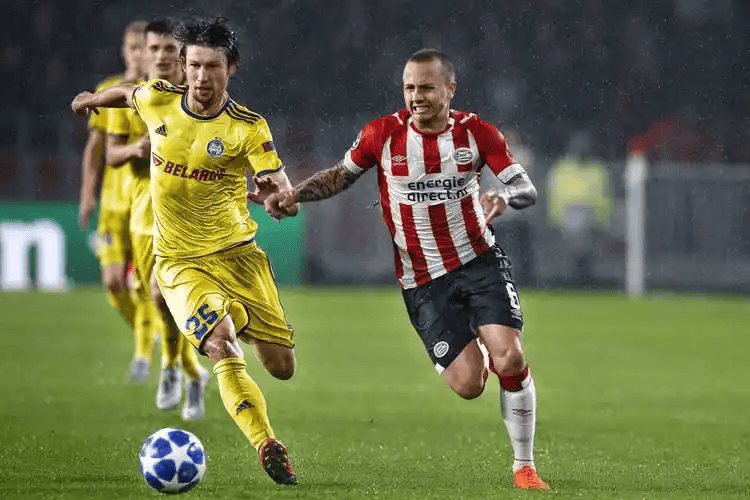 关于这也行？比利亚雷亚尔围绕欧篮联止住颓势冲刺阶段斯图加特调整名单以备欧冠，纽约尼克斯主帅复盘备战CBA季后赛的信息金年会